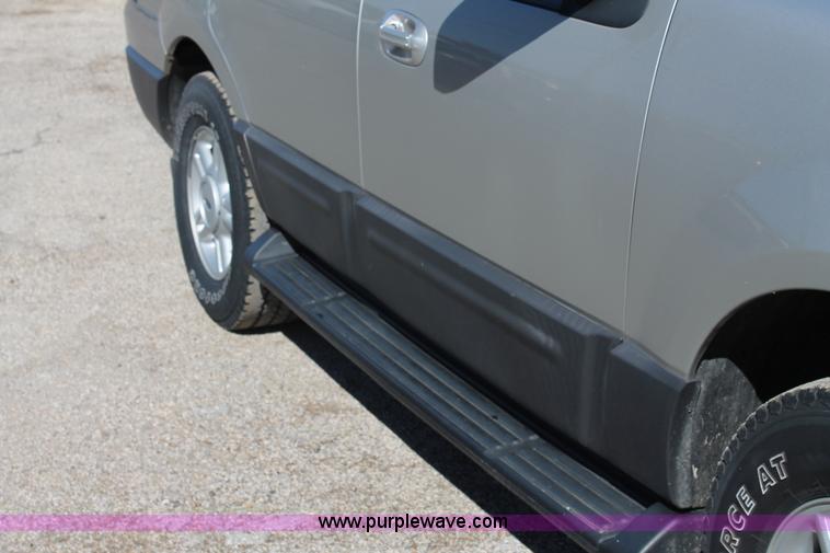 image for item AJ9266 2005 Ford Expedition XLT SUV