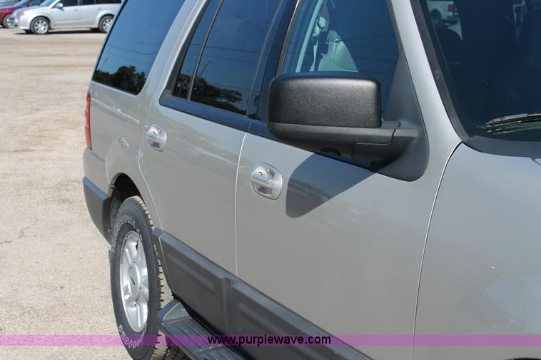 image for item AJ9266 2005 Ford Expedition XLT SUV