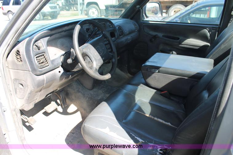 image for item AJ9267 1999 Dodge Ram 1500 pickup truck