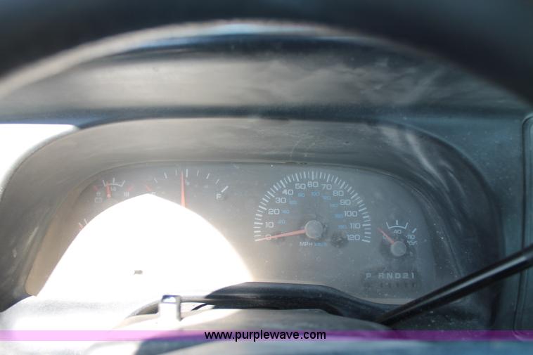 image for item AJ9267 1999 Dodge Ram 1500 pickup truck