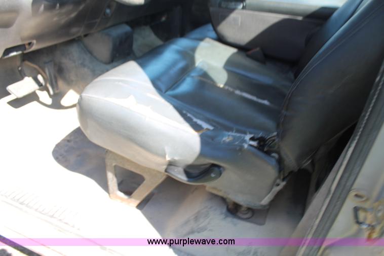 image for item AJ9267 1999 Dodge Ram 1500 pickup truck