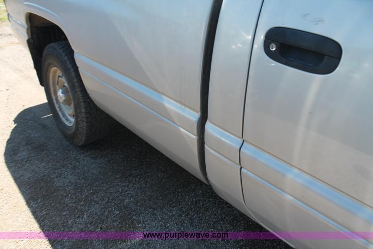 image for item AJ9267 1999 Dodge Ram 1500 pickup truck