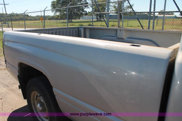 image for item AJ9267 1999 Dodge Ram 1500 pickup truck