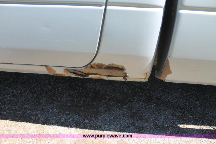 image for item AJ9267 1999 Dodge Ram 1500 pickup truck