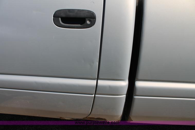 image for item AJ9267 1999 Dodge Ram 1500 pickup truck