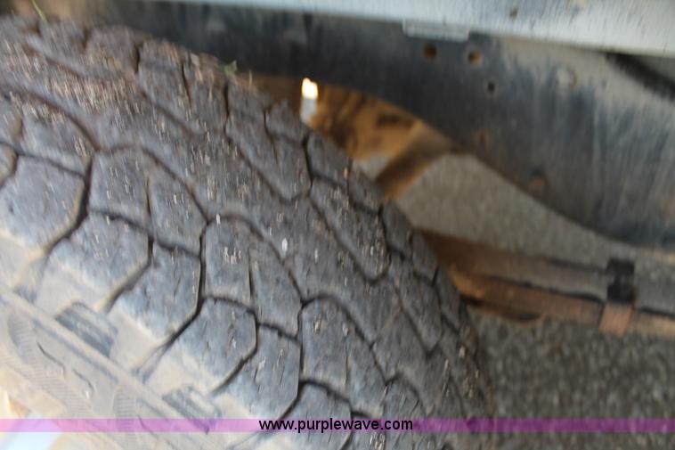 image for item AJ9267 1999 Dodge Ram 1500 pickup truck