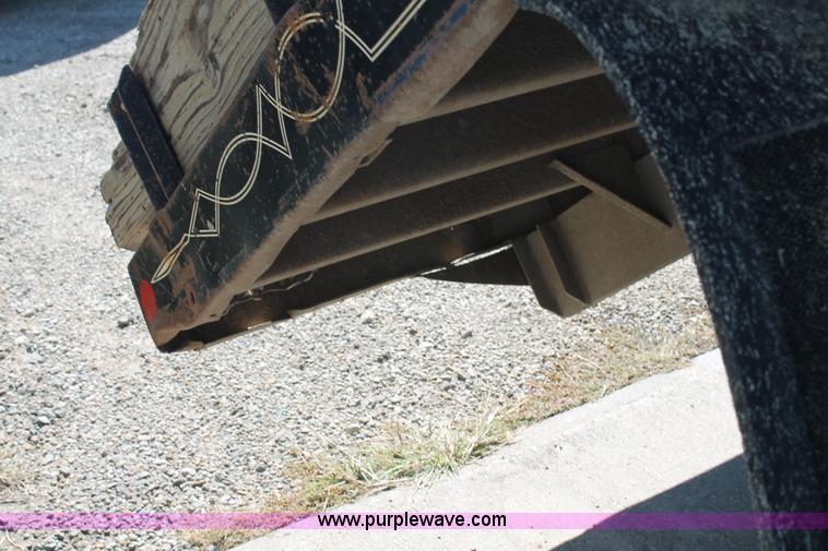 image for item AJ9269 1994 Ford LN9000 flatbed truck