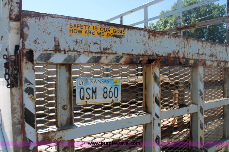 image for item AJ9271 1988 Ford F350 Custom mobile tire changing truck