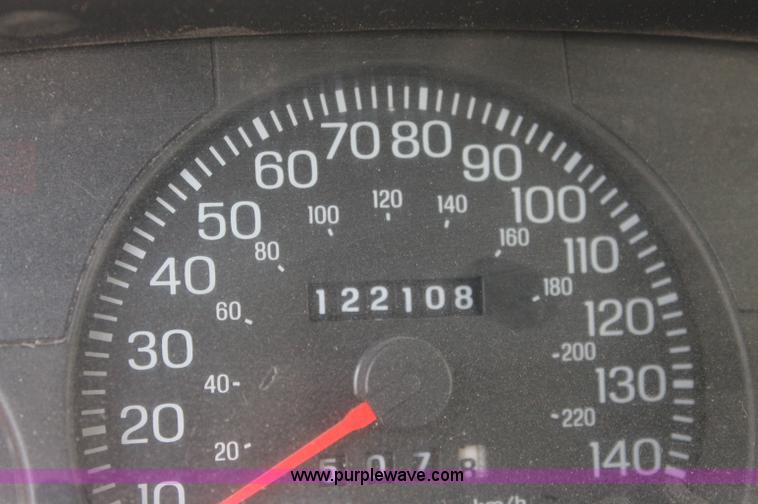 image for item AJ9306 2004 Ford Crown Victoria Police Interceptor