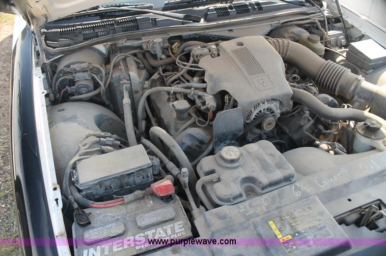 image for item AJ9306 2004 Ford Crown Victoria Police Interceptor