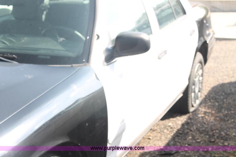image for item AJ9306 2004 Ford Crown Victoria Police Interceptor