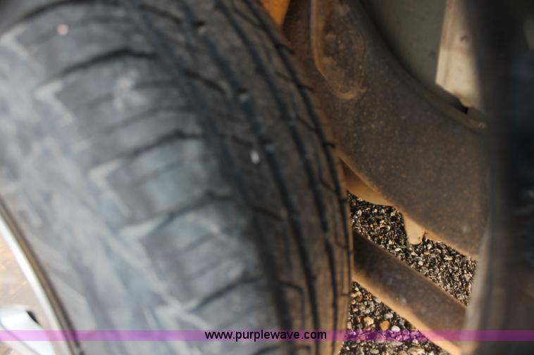 image for item AJ9306 2004 Ford Crown Victoria Police Interceptor