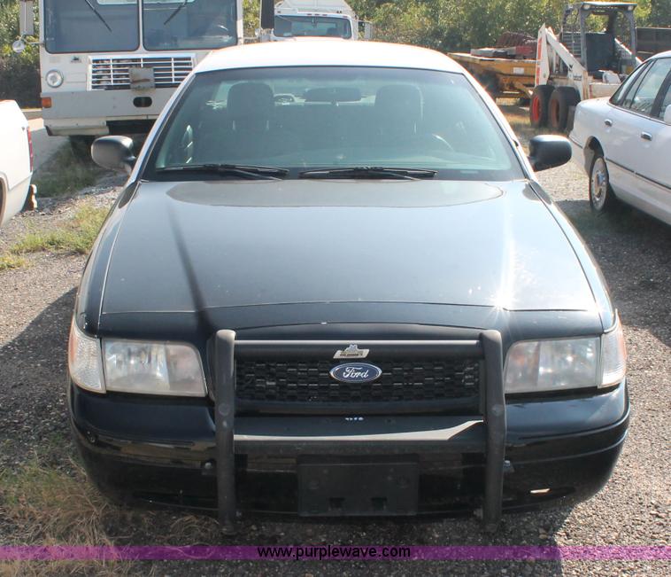 image for item AJ9308 2003 Ford Crown Victoria Police Interceptor