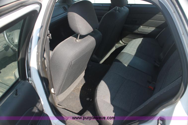 image for item AJ9308 2003 Ford Crown Victoria Police Interceptor