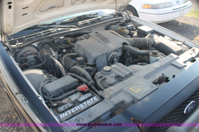 image for item AJ9308 2003 Ford Crown Victoria Police Interceptor