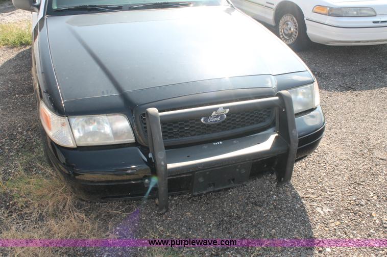 image for item AJ9308 2003 Ford Crown Victoria Police Interceptor