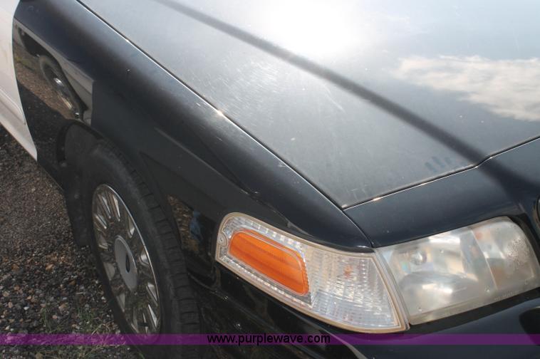 image for item AJ9308 2003 Ford Crown Victoria Police Interceptor