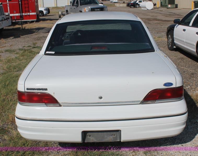 image for item AJ9309 1992 Ford Crown Victoria