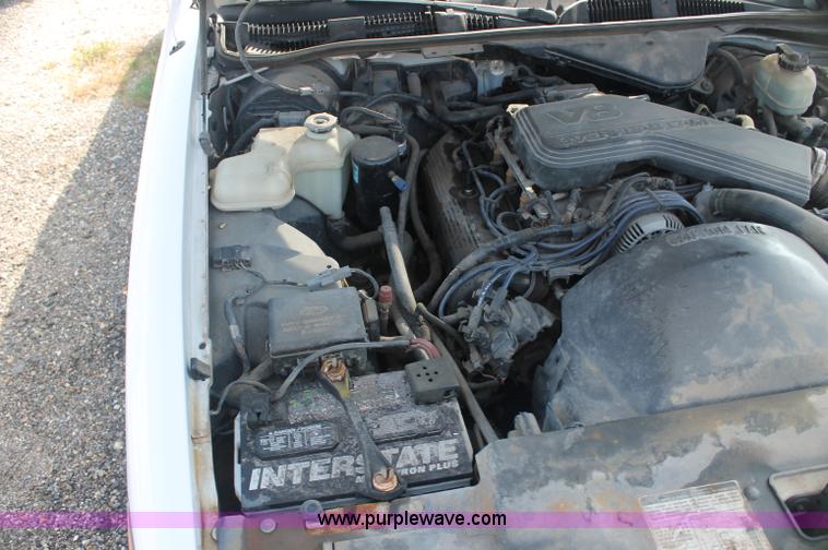 image for item AJ9309 1992 Ford Crown Victoria