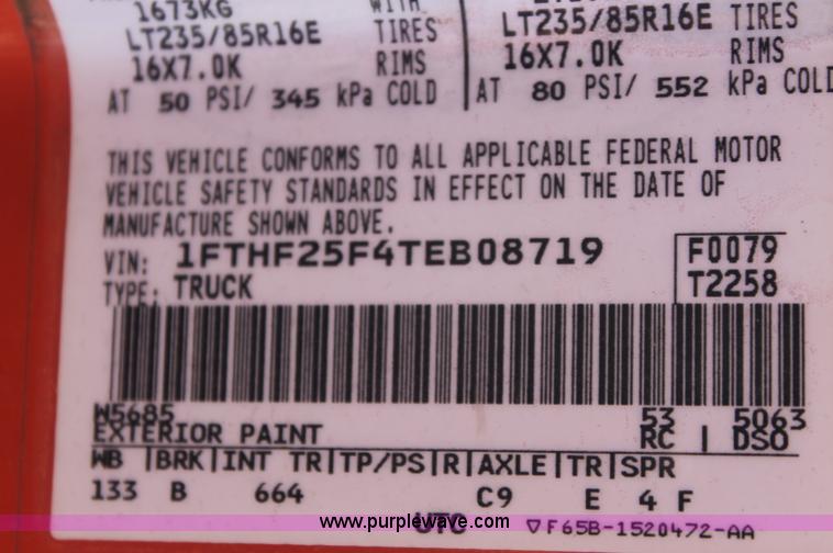 image for item AJ9315 1996 Ford F250 HD XL pickup truck