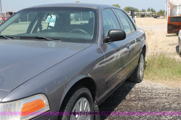 image for item AJ9325 2006 Ford Crown Victoria Police Interceptor