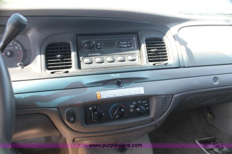 image for item AJ9326 2009 Ford Crown Victoria Police Interceptor