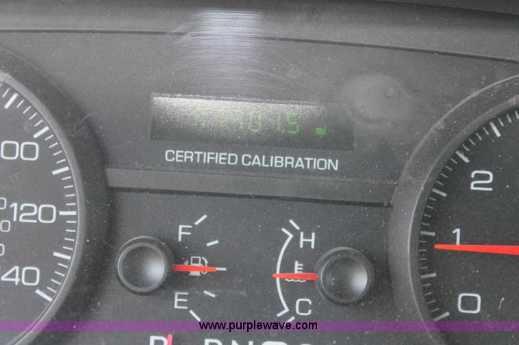 image for item AJ9326 2009 Ford Crown Victoria Police Interceptor