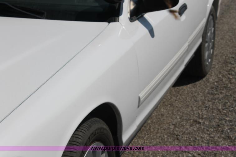 image for item AJ9326 2009 Ford Crown Victoria Police Interceptor