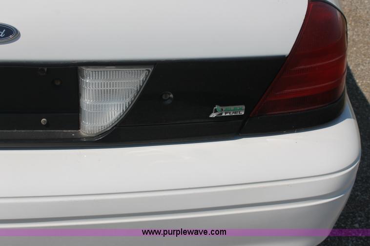 image for item AJ9326 2009 Ford Crown Victoria Police Interceptor