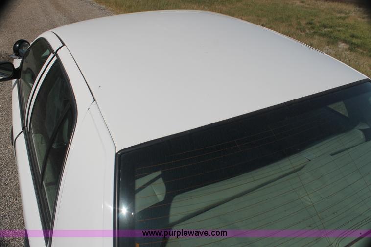 image for item AJ9326 2009 Ford Crown Victoria Police Interceptor