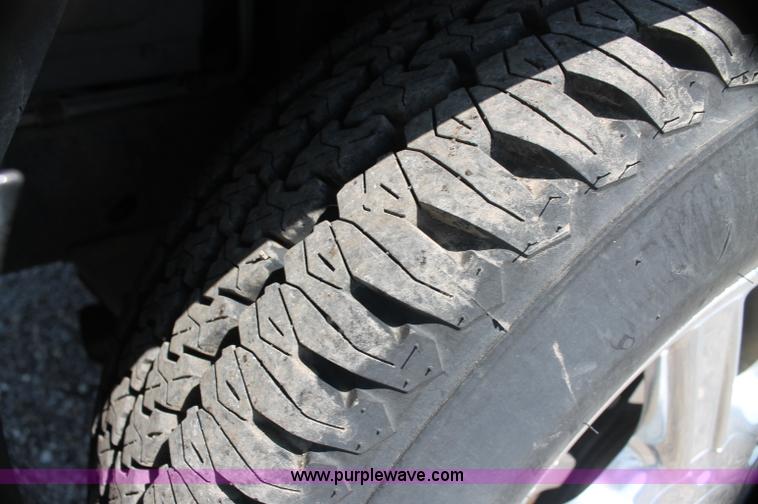 image for item AJ9327 2008 GMC Envoy SLE SUV