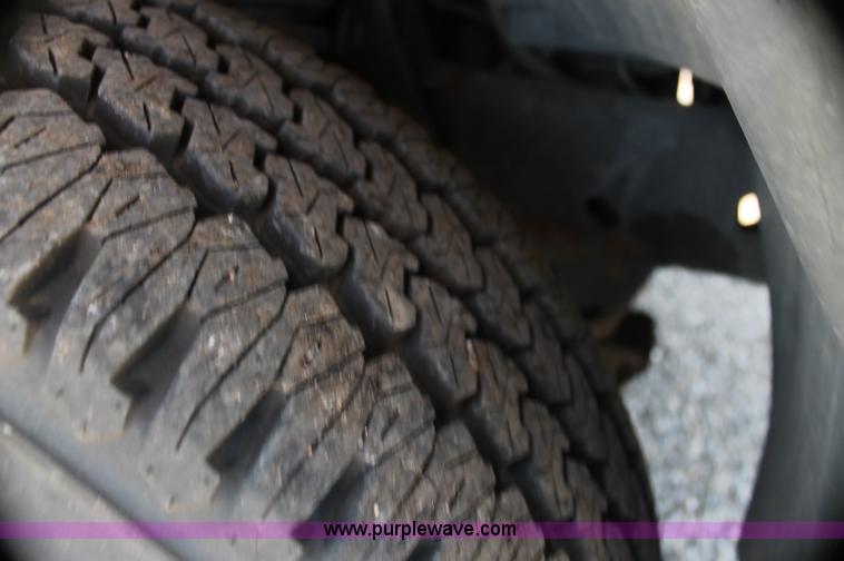 image for item AJ9327 2008 GMC Envoy SLE SUV