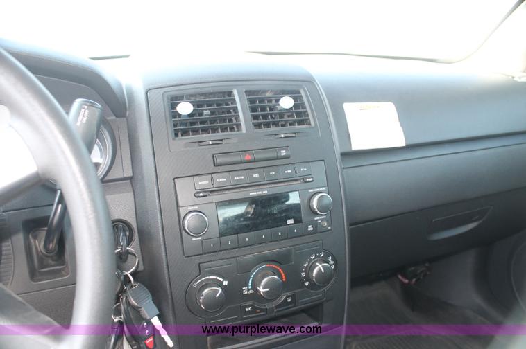 image for item AJ9328 2010 Dodge Charger