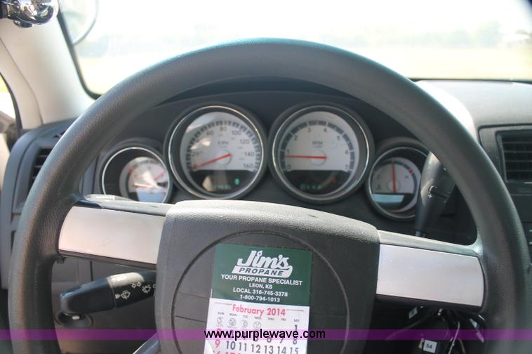 image for item AJ9333 2010 Dodge Charger