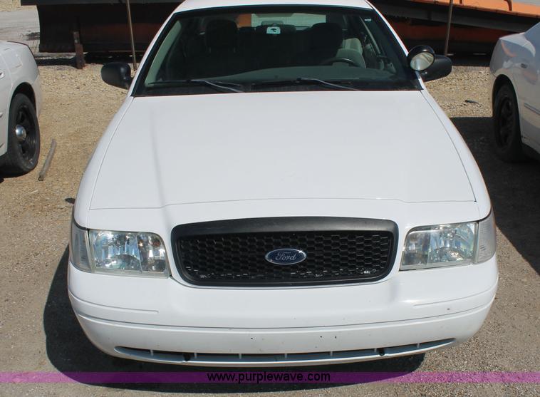 image for item AJ9336 2006 Ford Crown Victoria Police Interceptor
