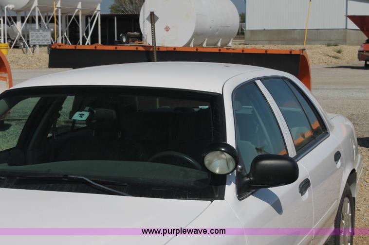 image for item AJ9336 2006 Ford Crown Victoria Police Interceptor