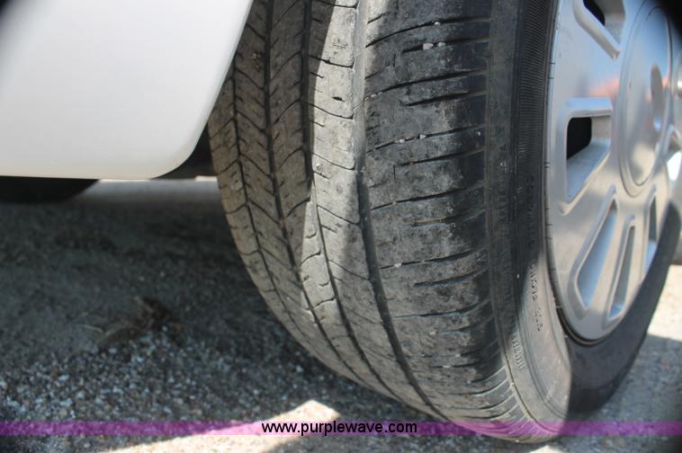 image for item AJ9336 2006 Ford Crown Victoria Police Interceptor