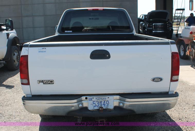 image for item AJ9342 2000 Ford F150 XLT SuperCab pickup truck