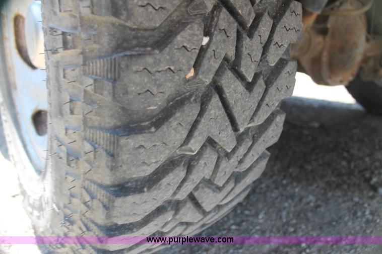 image for item AJ9342 2000 Ford F150 XLT SuperCab pickup truck