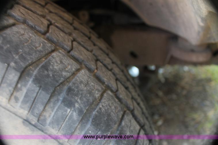 image for item AJ9342 2000 Ford F150 XLT SuperCab pickup truck