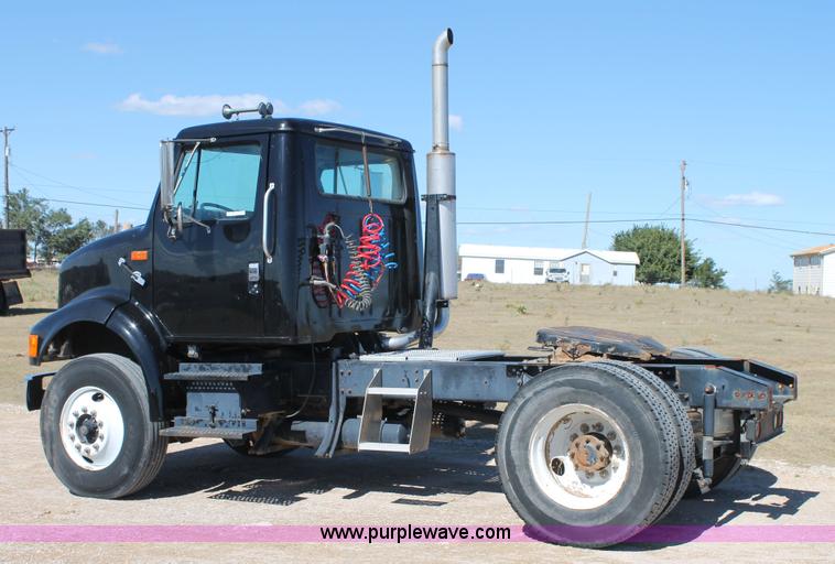 image for item AO9651 1998 International 8100 semi truck