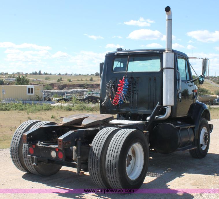 image for item AO9651 1998 International 8100 semi truck