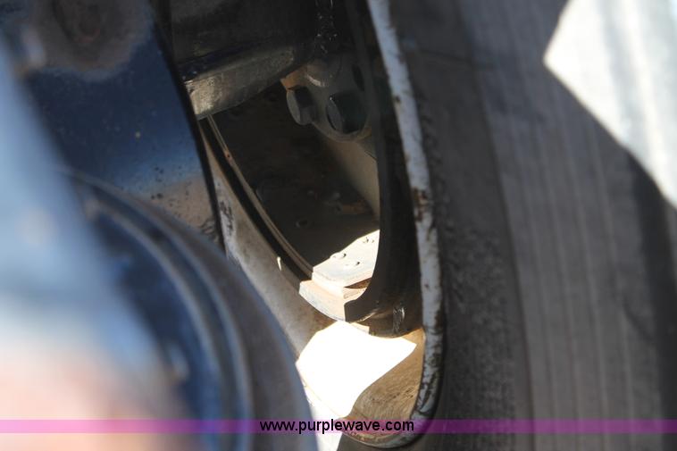 image for item AO9651 1998 International 8100 semi truck