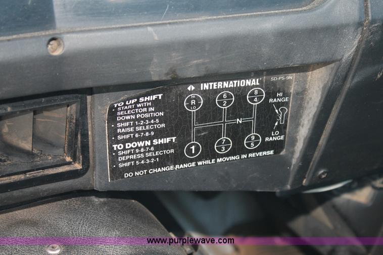 image for item AO9651 1998 International 8100 semi truck