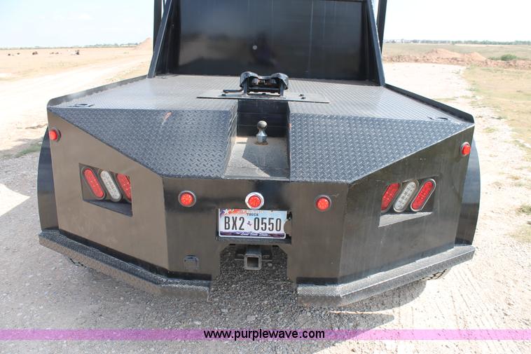 image for item AO9652 2001 International 9200i utility truck