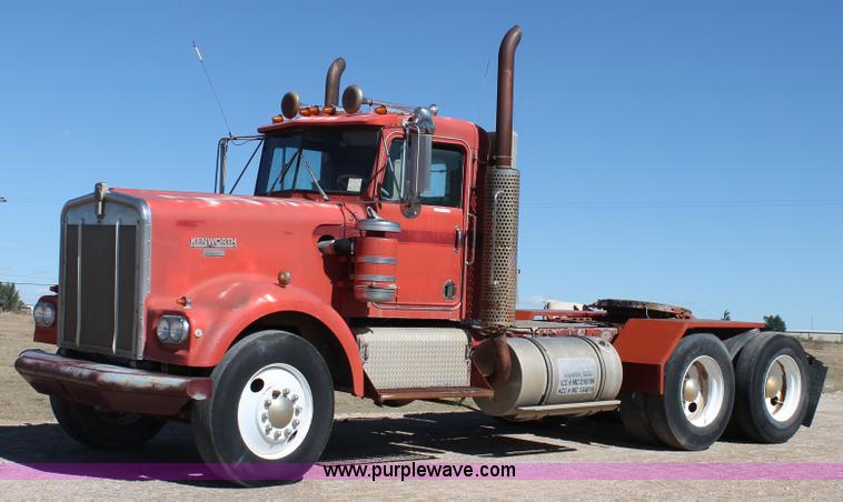 image for item AO9661 1973 Kenworth W923 semi truck