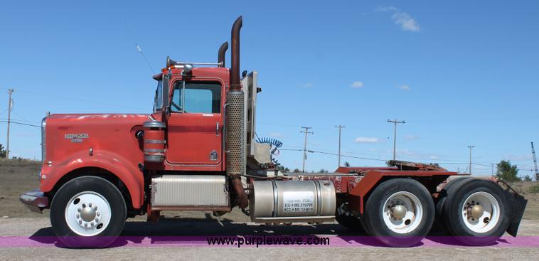 image for item AO9661 1973 Kenworth W923 semi truck
