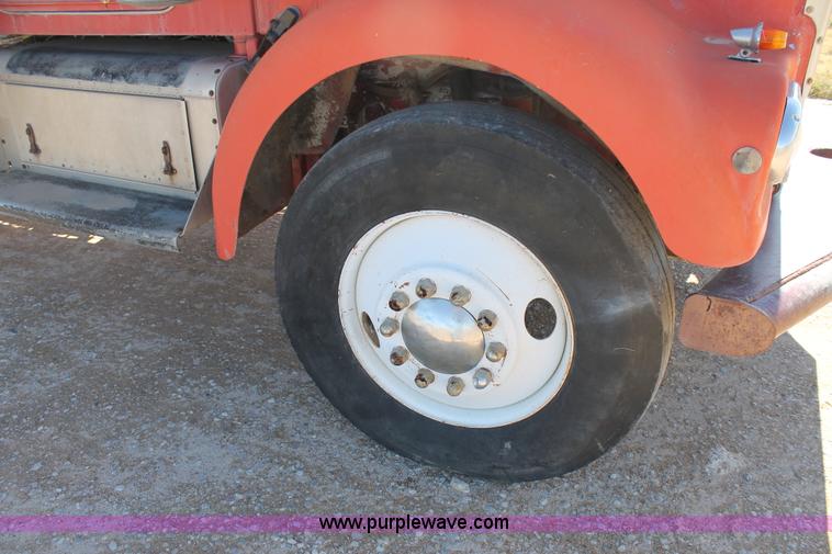 image for item AO9661 1973 Kenworth W923 semi truck