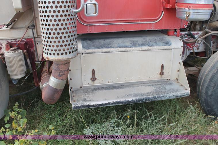 image for item AO9661 1973 Kenworth W923 semi truck