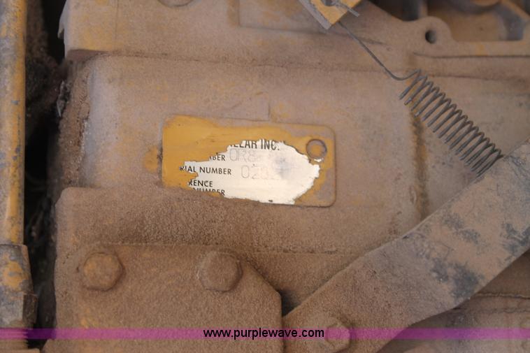 image for item AO9663 1989 Ford LTS9000 vacuum truck